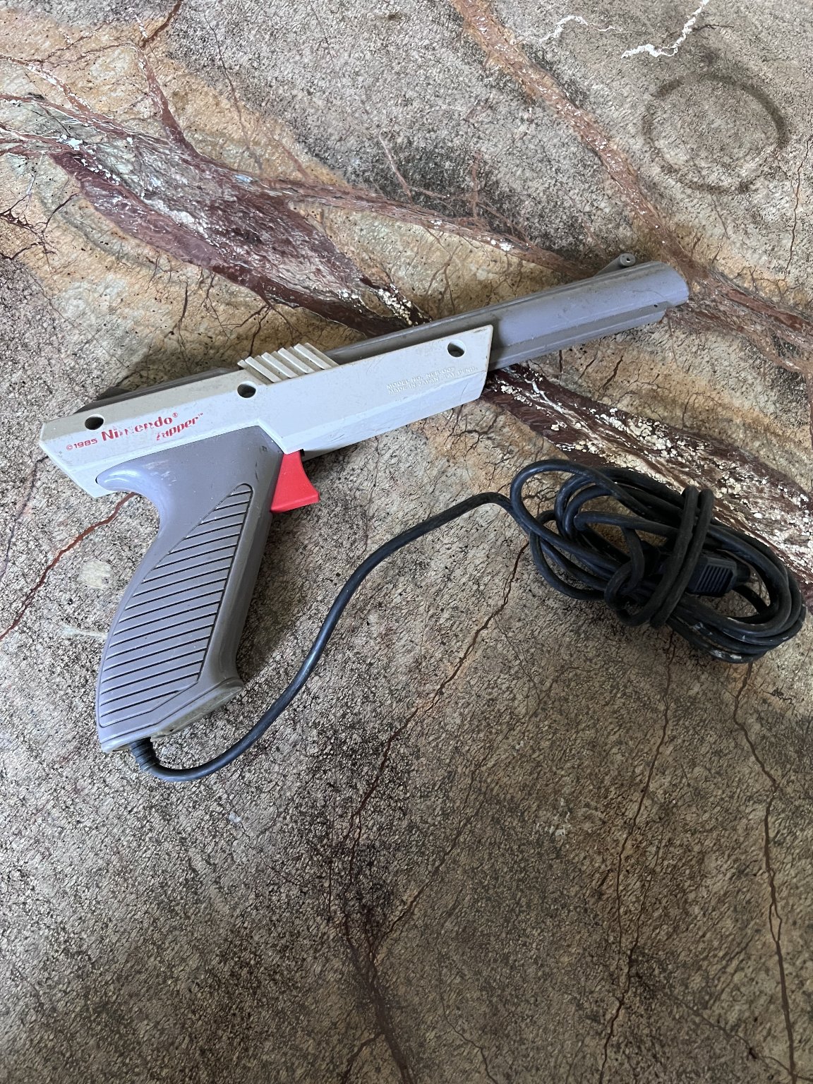 Nintendo Zapper Light Gun for NES Nintendo Entertainment System Classic Retro