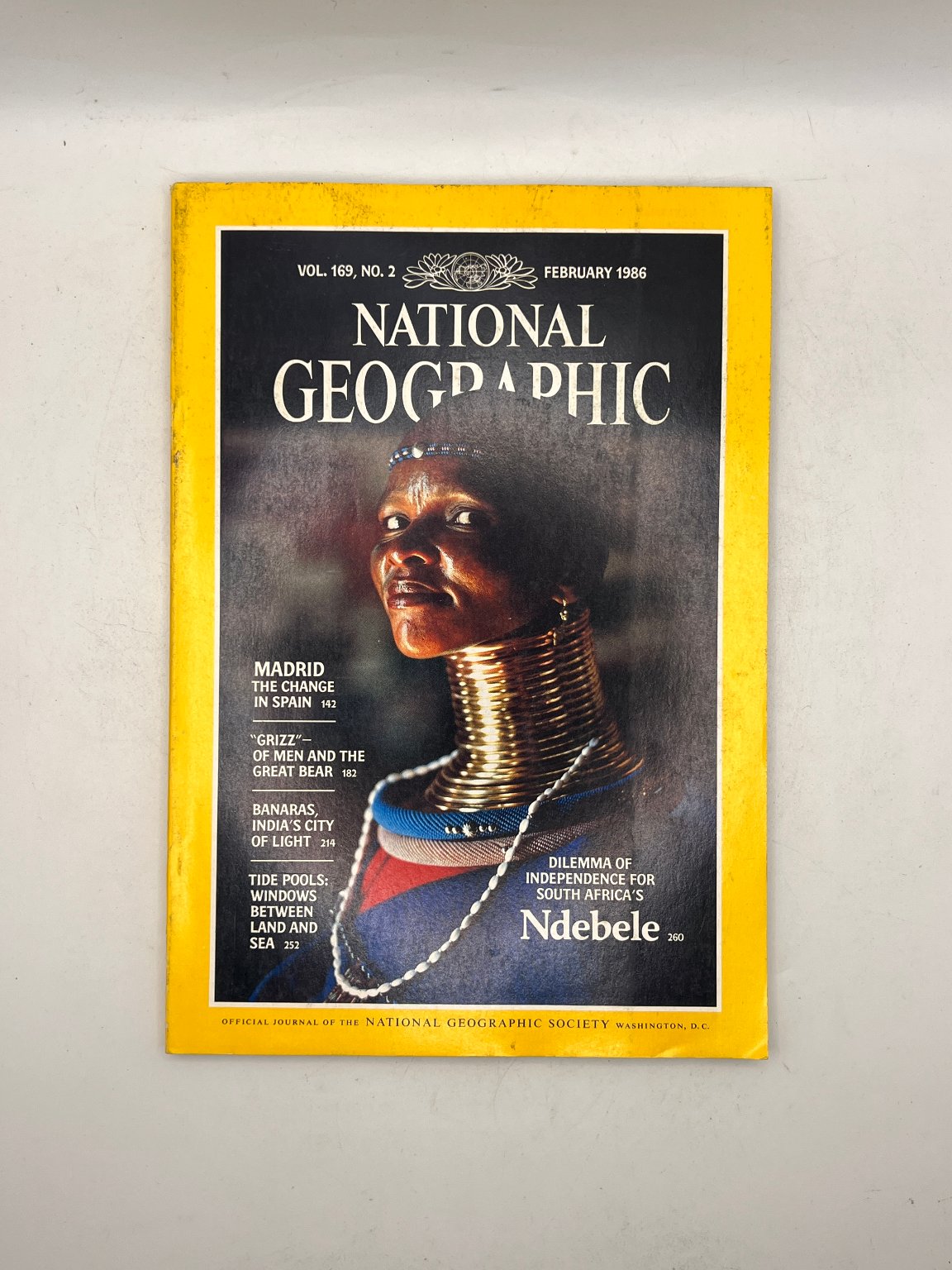 Vintage National Geographic Magazine February 1986 Ndebele Tribe Cover Vol 169